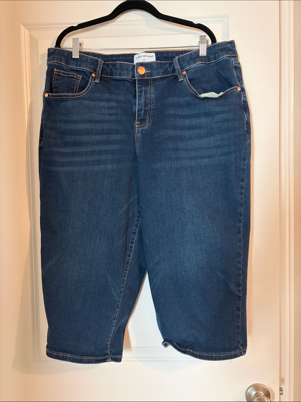 Lane Bryant Dark Blue Mid-Rise Denim Capri Pants